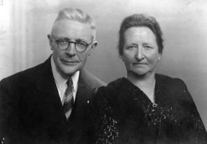 F553 Dhr. K.G. Rouwenhorst en echtgenote